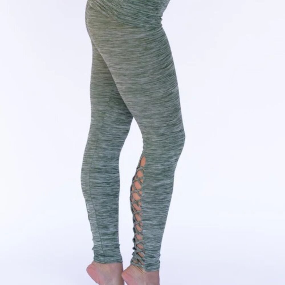 Mia brazilia scrunch butt legging